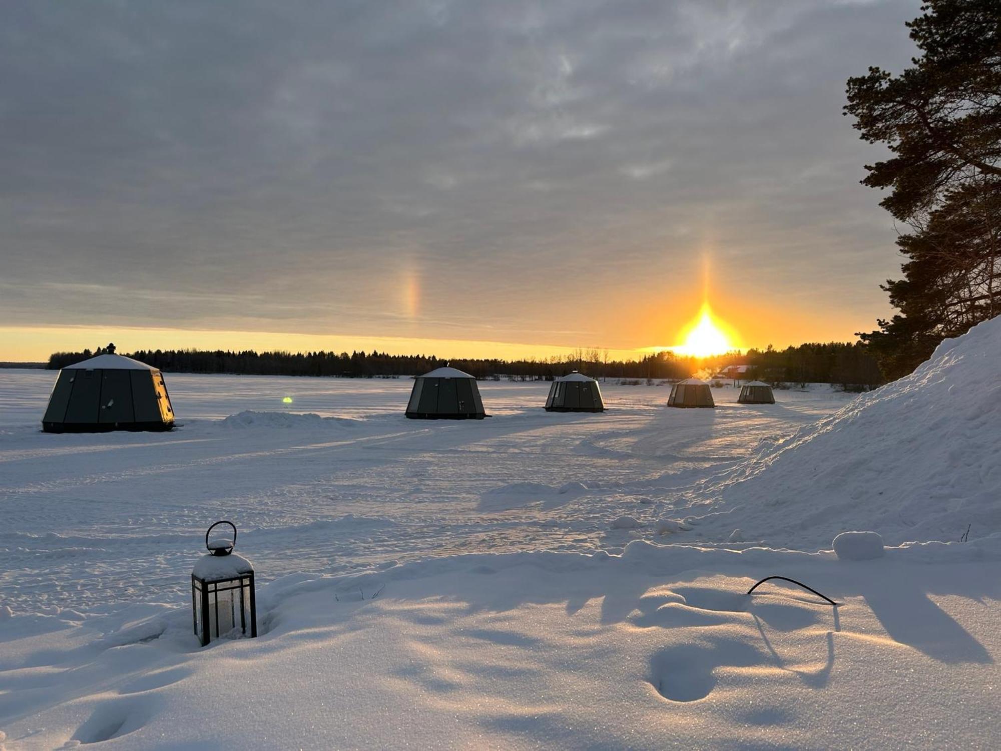 Vikajaervi Lake View Experience Igloos Rovaniemi Kültér fotó