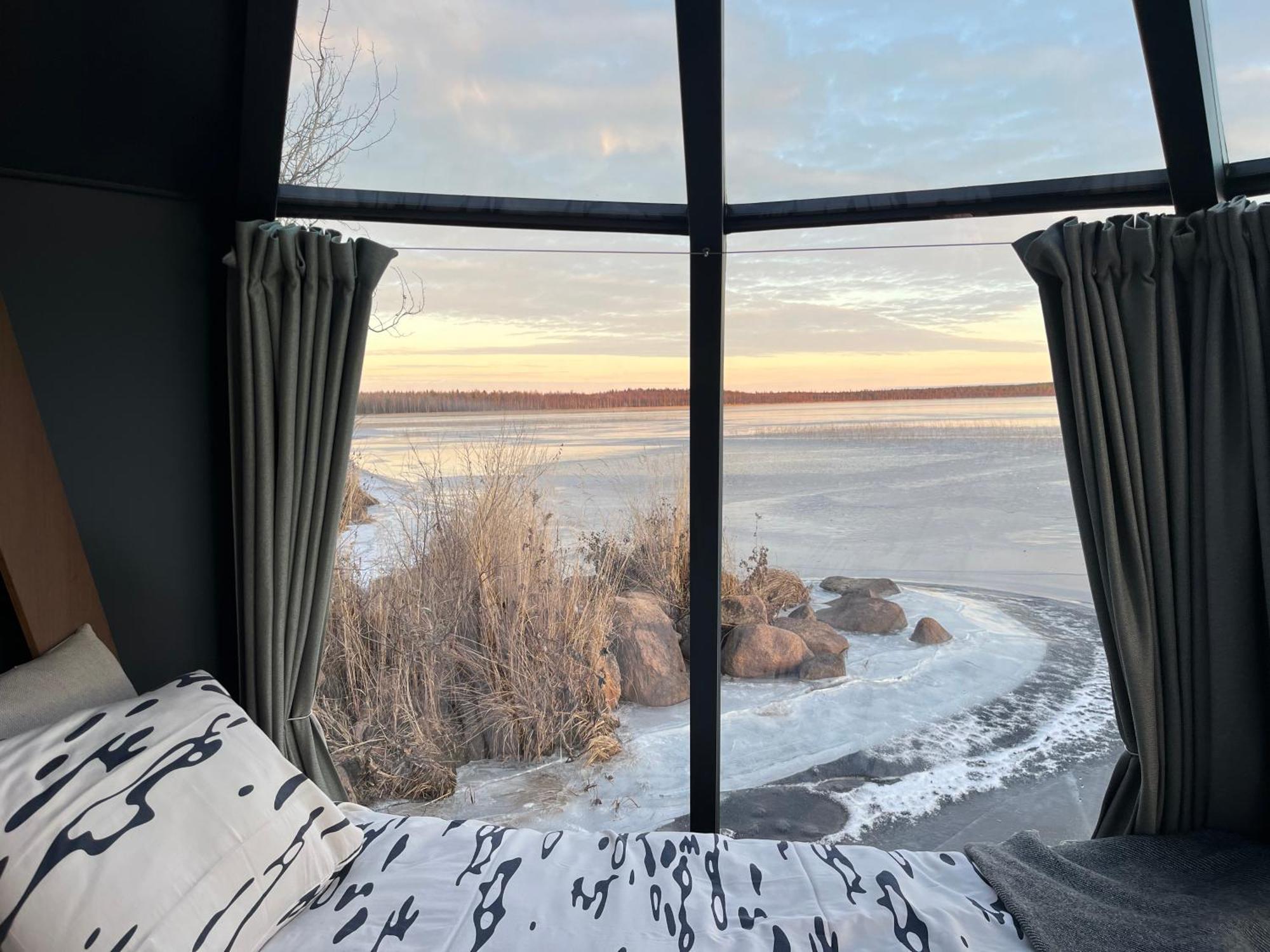Vikajaervi Lake View Experience Igloos Rovaniemi Kültér fotó